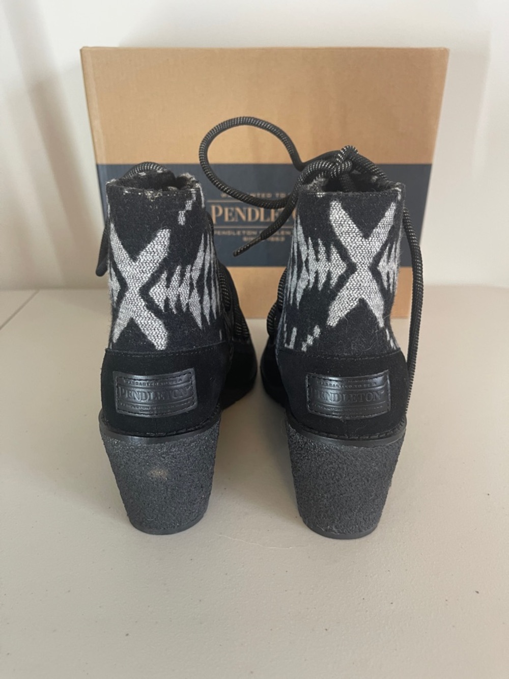 Pendleton IsleGate Wedge Boots – Women’s 8 (Spider Rock) BNIB - Picture 9 of 14